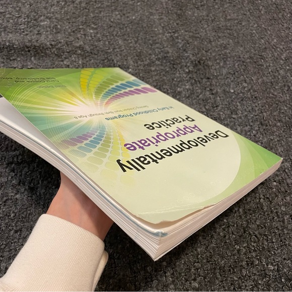 Developmentally Appropriate Practice (3rd Ed) by Carol Copple, Sue Bredekamp - Picture 9 of 10